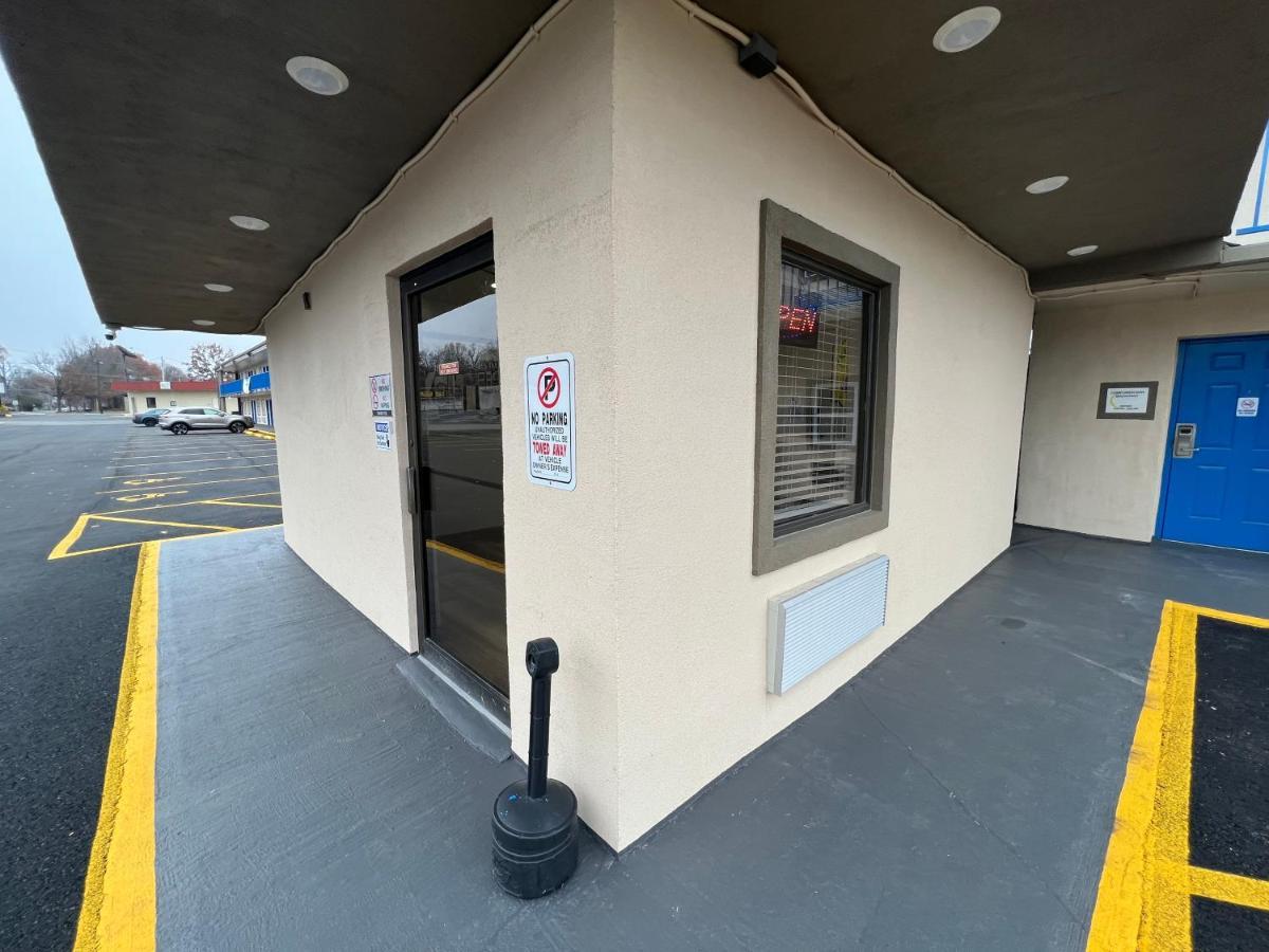 Super 8 By Wyndham Paducah I-24 Exit 4 Hotel Exterior foto