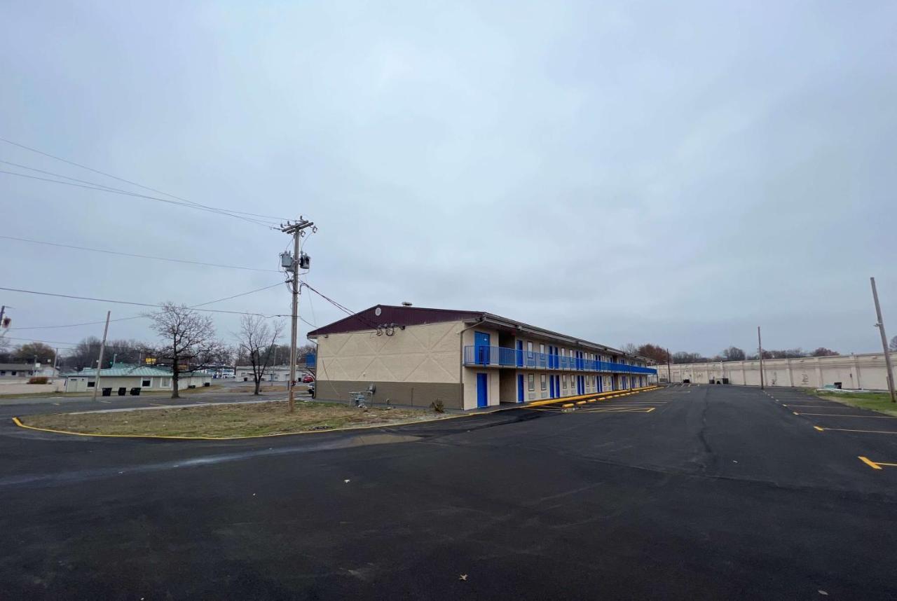 Super 8 By Wyndham Paducah I-24 Exit 4 Hotel Exterior foto