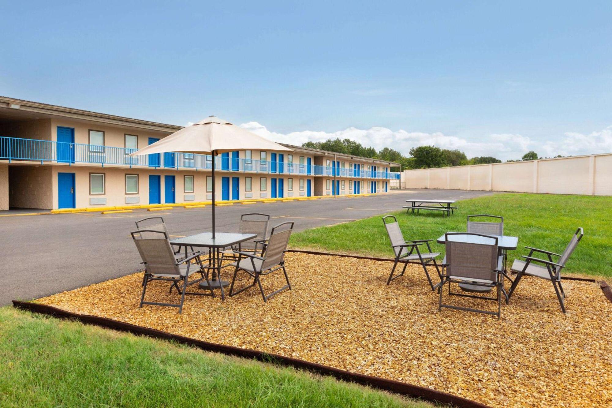 Super 8 By Wyndham Paducah I-24 Exit 4 Hotel Exterior foto